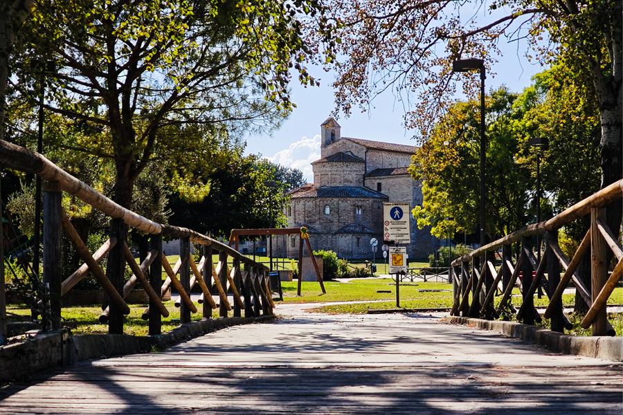ingresso del parco dalla pista ciclabile