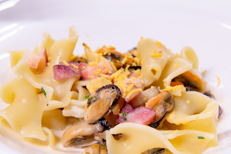 durante una delle cene degustazione